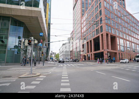 Wien, ÖSTERREICH - ca. Mai 2019: Wiener Städtische Landschaft Tagsüber. Stockfoto