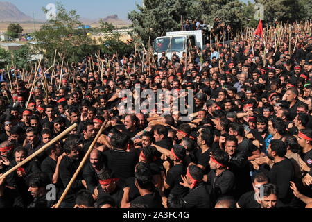 "Ghali Shoyan Teppich waschen Zeremonie im Iran Stockfoto