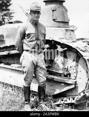 DWIGHT D. Eisenhower (1890-1969), US-Präsident 1953-1961 als Kommandant eines Tanks training Crew im Camp Colt, in der Nähe von Gettysburg, 1918 Stockfoto