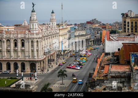 Allgemeine Ansicht der Stadt Havanna, der auf der rechten das Theater von Havanna Alicia Alonso und dem Paseo del Prado. Stockfoto