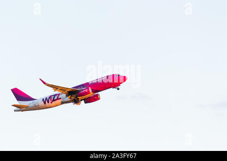 Wizz Air Flugzeug vom Flughafen Cluj-Napoca Stockfoto