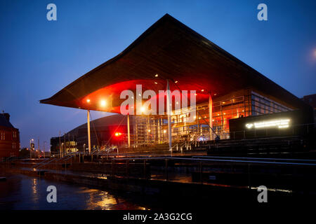 Der Senedd, Heimat der Nationalversammlung für Wales, Plenarsaal in Cardiff Bay Stockfoto