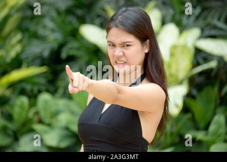 Ein Mad schöne Filipina weiblich Frau Stockfoto