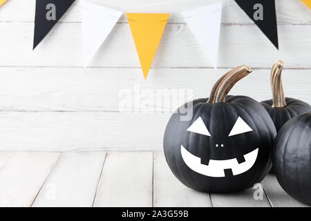 Halloween Schwarze Kürbisse mit unheimlichen Gesichter Stockfoto