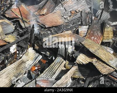 Manila, Philippinen. 08 Okt, 2019. Ein Feuer, das Alert Level erreicht 2 Hits shanty Häuser in Brgy. 779 Zone 85 in Manila. (Foto von Joseph Dacalanio/Pacific Press) Quelle: Pacific Press Agency/Alamy leben Nachrichten Stockfoto