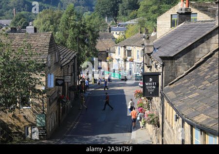 Hebden Bridge, einer hübschen Stadt in den oberen Calder Valley in West Yorkshire, UK Stockfoto
