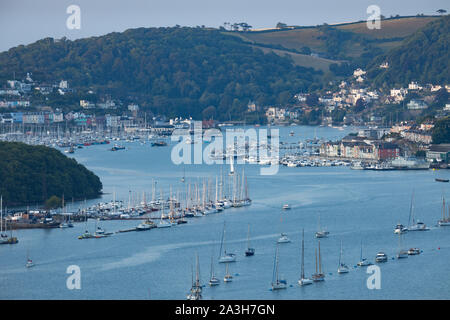 Kingswear, Dartmouth und der Dart Flussmündung von Greenway, Devon, England, Großbritannien Stockfoto