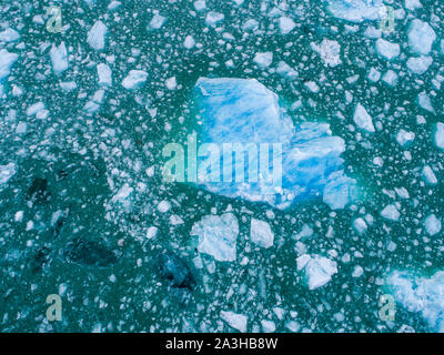 USA, Alaska, Luftaufnahme von shattered Eisberge in der Nähe von kalben Gesicht von LeConte Gletscher östlich von Petersburg Stockfoto