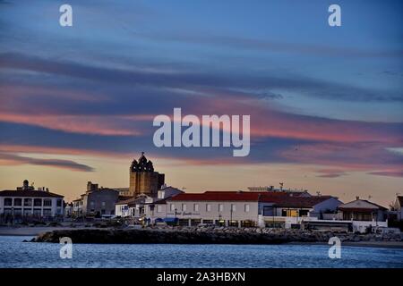 Frankreich, Bouches-du-Rhone, Camargue, Saintes Maries de la Mer, Sonnenuntergang Stockfoto