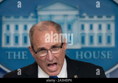 Amtierender Kommissar der US-amerikanischen Zoll- und Grenzschutzbehörden Mark Morgan hält eine Pressekonferenz im Weißen Haus in Washington, DC, 8. Oktober 2019. Quelle: Chris Kleponis/Pool über CNP/MediaPunch Stockfoto