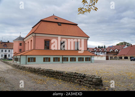 Große Synagoge in Tykocin/Tiktin (Polen) nach der Restaurierung. Zweitgrößte Synagoge in Polen im Jahre 1642. Stockfoto