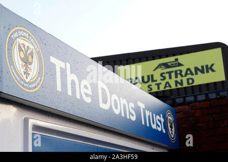 Kingston, UK. 08 Okt, 2019. Eine allgemeine Ansicht außerhalb während der Leasing.com Trophy Match zwischen AFC Wimbledon und Leyton Orient im Cherry Red Records Stadion, Kingston, England am 8. Oktober 2019. Foto von Carlton Myrie/PRiME Media Bilder. Credit: PRiME Media Images/Alamy leben Nachrichten Stockfoto