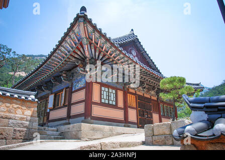 Traditionelle koreanische Bau von Tempeln Stockfoto