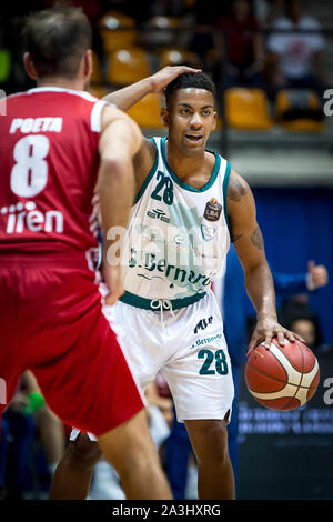 Desio, Italien. 07 Okt, 2019. Yancarlos Rodriguez (Acqua S. Bernardo Cantu') während Legabasket Serie A Basketball match Acqua S. Bernardo Pallacanestro Cantu' vs Grissin Bon Reggio Emilia. Host-Team gewann ein Spiel nie in Diskussion mit der Kerbe von 75-92 in Desio, Pala Banco Desio, Italien, 6. Oktober 2019. (Foto von Matteo Cogliati/Pacific Press) Quelle: Pacific Press Agency/Alamy leben Nachrichten Stockfoto