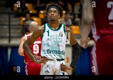 Desio, Italien. 07 Okt, 2019. Cameron Junge (Acqua S. Bernardo Cantu') während Legabasket Serie A Basketball match Acqua S. Bernardo Pallacanestro Cantu' vs Grissin Bon Reggio Emilia. Host-Team gewann ein Spiel nie in Diskussion mit der Kerbe von 75-92 in Desio, Pala Banco Desio, Italien, 6. Oktober 2019. (Foto von Matteo Cogliati/Pacific Press) Quelle: Pacific Press Agency/Alamy leben Nachrichten Stockfoto