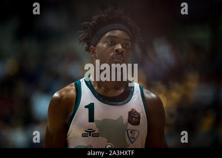 Desio, Italien. 07 Okt, 2019. Cameron Junge (Acqua S. Bernardo Cantu') während Legabasket Serie A Basketball match Acqua S. Bernardo Pallacanestro Cantu' vs Grissin Bon Reggio Emilia. Host-Team gewann ein Spiel nie in Diskussion mit der Kerbe von 75-92 in Desio, Pala Banco Desio, Italien, 6. Oktober 2019. (Foto von Matteo Cogliati/Pacific Press) Quelle: Pacific Press Agency/Alamy leben Nachrichten Stockfoto