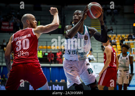 Desio, Italien. 07 Okt, 2019. Jeremia Wilson (Acqua S. Bernardo Cantu') während Legabasket Serie A Basketball match Acqua S. Bernardo Pallacanestro Cantu' vs Grissin Bon Reggio Emilia. Host-Team gewann ein Spiel nie in Diskussion mit der Kerbe von 75-92 in Desio, Pala Banco Desio, Italien, 6. Oktober 2019. (Foto von Matteo Cogliati/Pacific Press) Quelle: Pacific Press Agency/Alamy leben Nachrichten Stockfoto