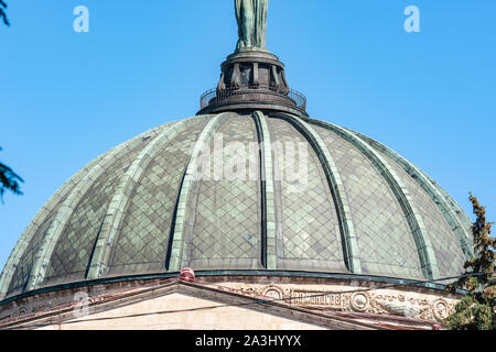 Wolgograd, Russland - 26 August, 2019: Closeup Kuppel auf dem Gebäude des Wolgograder Planetarium Stockfoto