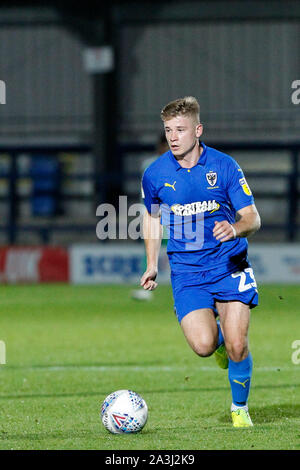 Kingston, UK. 08 Okt, 2019. Max Sanders von AFC Wimbledon Dribbling während der Leasing.com Trophy Match zwischen AFC Wimbledon und Leyton Orient im Cherry Red Records Stadion, Kingston, England am 8. Oktober 2019. Foto von Carlton Myrie/PRiME Media Bilder. Credit: PRiME Media Images/Alamy leben Nachrichten Stockfoto