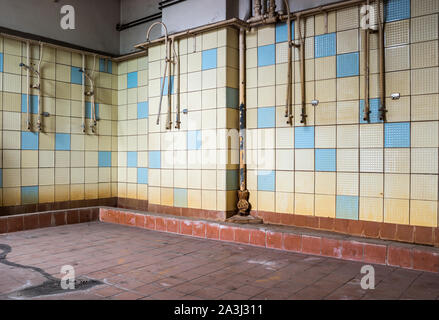 Alte DDR-Zimmer Dusche Stockfoto