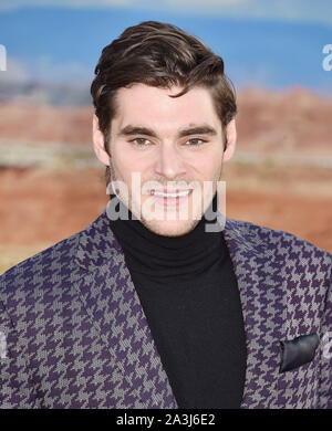 WESTWOOD, CA - 07. Oktober: RJ Mitte der Premiere von Netflix "El Camino besucht: Ein Breaking Bad Movie" im Regency Dorf Theater am 07. Oktober 2019 in Westwood, Kalifornien. Stockfoto