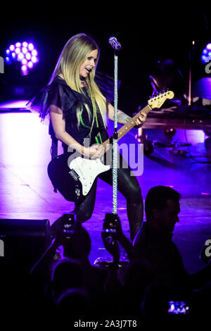 Toronto, Kanada. 06 Okt, 2019. Kanadische Sänger und Songwriter, Avril Lavigne, führt eine ausverkaufte Show in Toronto. Credit: SOPA Images Limited/Alamy leben Nachrichten Stockfoto