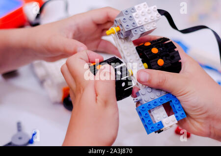 Robotik Workshop für Kinder. Stockfoto