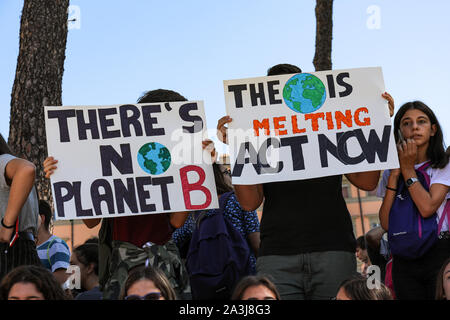 27.09.2019. Climate Action Woche. Freitags für Zukunft. Schule Streik für das Klima. Klimawandel protestieren. Piazza della Madonna di Loreto in Rom, Italien. Stockfoto