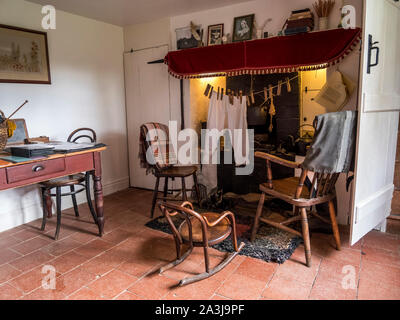 Das Wohnzimmer der Viktorianischen Ära Marshmans Kröte Loch Cottage in der Nähe von Ludham auf der Norfolk Broads Stockfoto