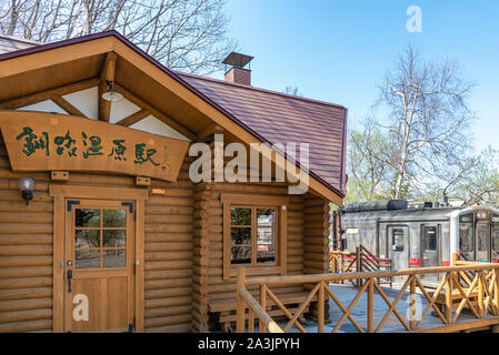 Kushiro-Shitsugen-Station, einen Bahnhof in der Kushiro Shitsugen National Park, Hokkaido, Japan Stockfoto