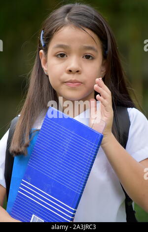 Eine vielfältige Studentin unter Stress Stockfoto