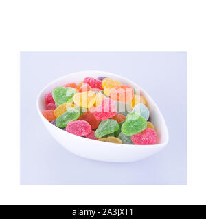 Bonbons oder Gelee Bonbons auf weißem Hintergrund neue Stockfoto