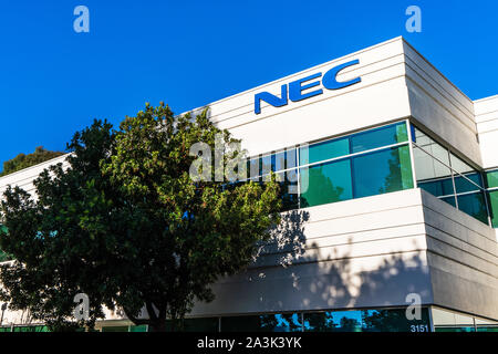 Aug 17, 2019 Santa Clara/CA/USA - NEC Hauptsitz im Silicon Valley; NEC Corporation ist ein japanisches multinationales Informationstechnologie und wählen Stockfoto