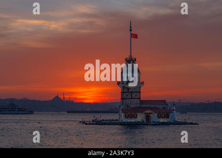 Jungfernturm bei Sonnenuntergang Stockfoto