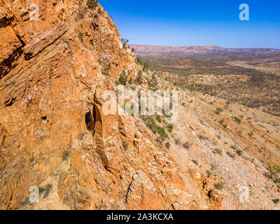 Luftaufnahme von Simpsons Gap und Umgebung im Northern Territory, Australien. Stockfoto