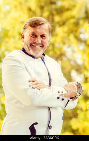 Portrait eines älteren Herrn. Park Ukraine, Lutsk 19-09-2014. Stockfoto