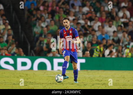 Sevilla, Spanien. 4. Okt, 2019. Paulo Oliveira (Eibar) Fußball: Spanisch "La Liga Santander' Match zwischen Real Betis 1-1 SD Eibar im Estadio Benito Villamarin in Sevilla, Spanien. Credit: mutsu Kawamori/LBA/Alamy leben Nachrichten Stockfoto