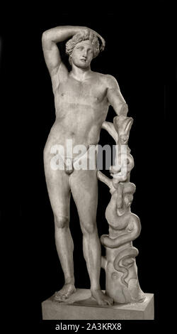 Apollo Gewinner der Python Monster, das so genannte "Lykischen Apollo Typ 130-150 AD, nach Euphranor (aktive ca. 330 v. Chr.) Athen (Griechenland), bevor 1680 unterhalb der Ruinen der Smyrna Stadion, Izmir, Türkei, H. 2,16 m entdeckt. Griechische, römische, Stockfoto