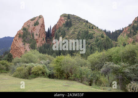 Broken Heart Rock in Kirgisistan Jeti, oghusen Tal der sieben Stiere Tal in djrty - oguz George in der Nähe von karakol Stockfoto