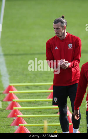 Cardiff, Großbritannien. 09 Okt, 2019. Gareth Bale von Wales bei der Wales Football Team Training an der Vale Resort Hensol, in der Nähe von Cardiff am Mittwoch, 9. Oktober 2019. Das Team bereiten sich auf ihre bevorstehende UEFA Euro 2020 quailfier entfernt gegen die Slowakei morgen. pic von Andrew Obstgarten/Alamy leben Nachrichten Stockfoto