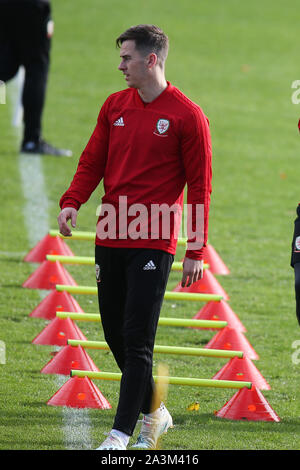 Cardiff, Großbritannien. 09 Okt, 2019. Tom Lawrence von Wales Wales Football Team Training an der Vale Resort Hensol, in der Nähe von Cardiff am Mittwoch, 9. Oktober 2019. Das Team bereiten sich auf ihre bevorstehende UEFA Euro 2020 quailfier entfernt gegen die Slowakei morgen. pic von Andrew Obstgarten/Alamy leben Nachrichten Stockfoto