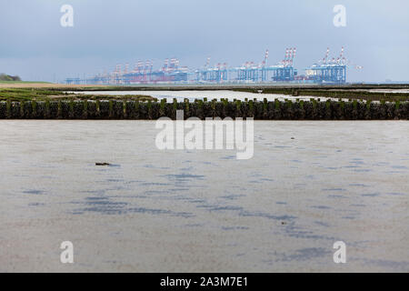 Anzeigen von Bremerhaven nach Bremerhaven Seehafen, Freie Hansestadt Bremen, Deutschland, Europa Stockfoto