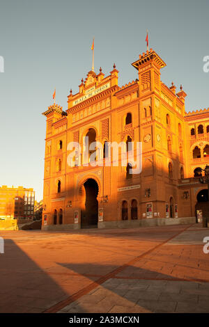 Madrid, Spanien - Dämmerung am Plaza de Toros (stierkampfarena), Las Ventas Stockfoto