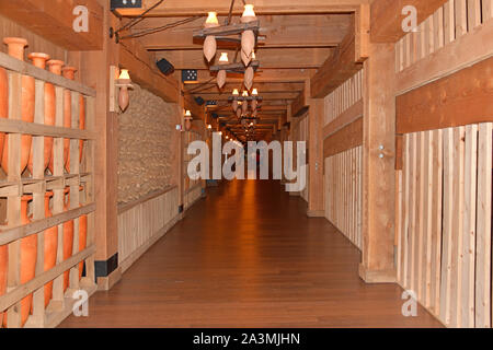 Lade Begegnung Williamstown, KY, USA 10-5-19 Es ist die größte Holzrahmen Struktur in der Welt, indem Amish Handwerker gebaut Stockfoto