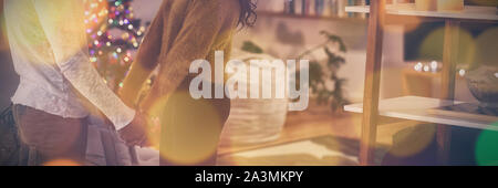 Das zusammengesetzte Bild von zusammengesetzten Bild des braunen Parkettboden Stockfoto