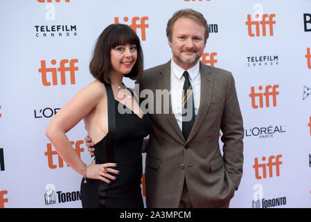 44 Toronto International Film Festival - Messer aus - Premiere mit: Rian Johnson, Karina Longworth Wo: Toronto, Kanada, wenn: 7. Sep. 2019 Credit: Jaime Espinoza/WENN.com Stockfoto