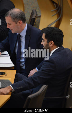 Edinburgh, Großbritannien. Vom 9. Oktober 2019. Im Bild: (L-R) Michael Matheson MSP-Kabinett Staatssekretär für Verkehr, Transport, Infrastruktur und Konnektivität; Humza Yousaf MSP-Kabinettsminister für Gerechtigkeit. Credit: Colin Fisher/Alamy leben Nachrichten Stockfoto