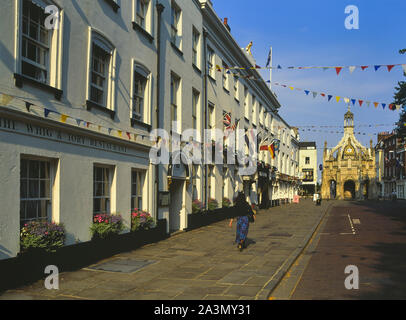 Chichester Kreuz gesehen von der West Street, West Sussex, England, UK. Ca. 80er Stockfoto