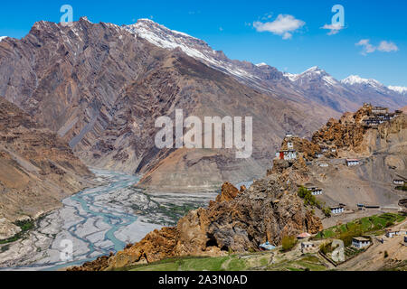 Dhankar Kloster thront auf einer Klippe im Himalaya, Indien Stockfoto