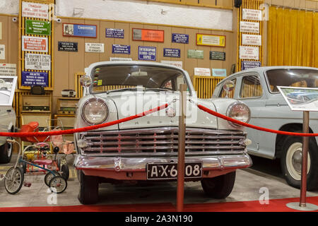 Museum des Autos des Sozialismus - Peshtera, Pasardschik, Bulgarien - 10. Oktober 2019. Autos, die von den Ländern des ehemaligen sozialistischen Lagers hergestellt Stockfoto